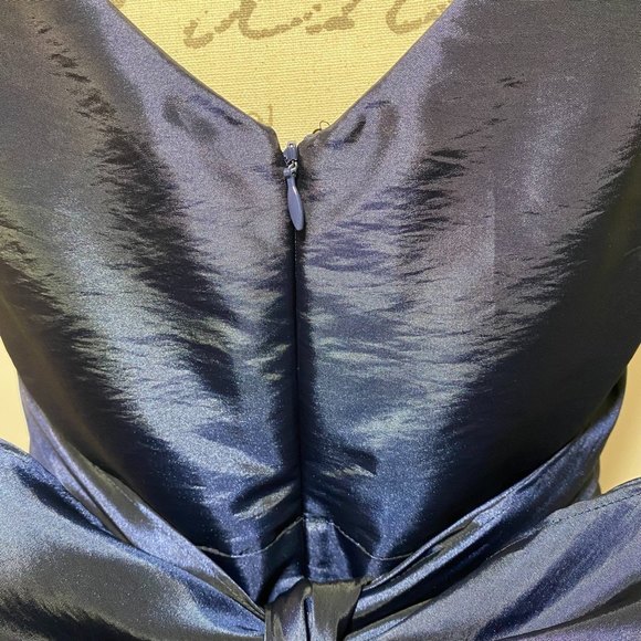 David’s bridal Sleeveless V-neck Tie Back Satin Mini Dress Navy Blue Size 8 - Picture 7 of 9